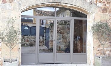 Les portes fen&ecirc;tres en ALU &agrave;&nbsp;NIVOLAS VERMELLE