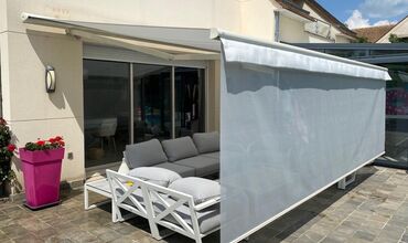 Pergola et Stores &agrave;&nbsp;NIVOLAS VERMELLE